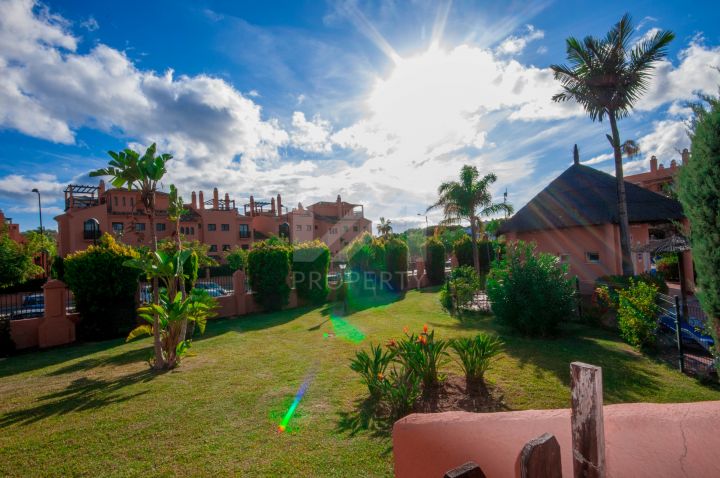 Ground Floor Apartments for sale in Estepona