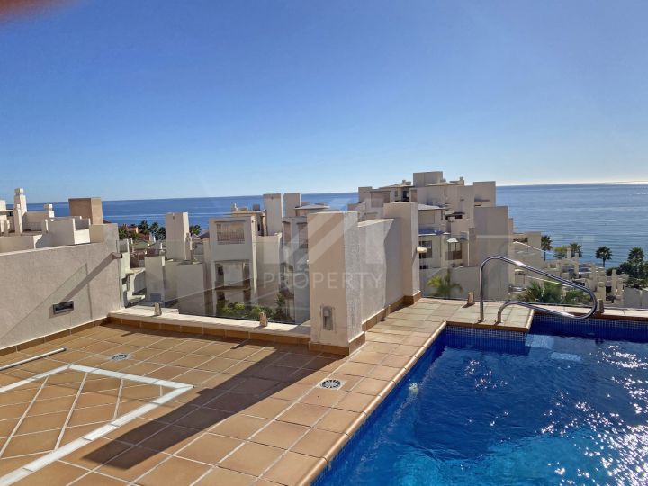 Properties for sale in Bahia de la Plata, Estepona