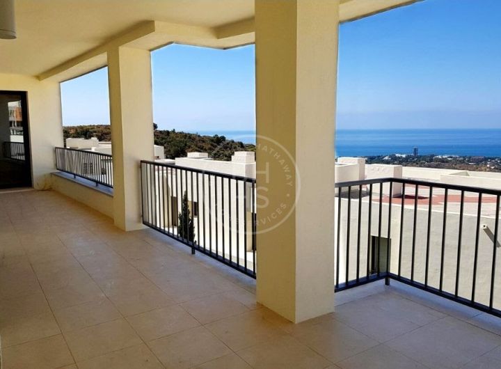 Apartments for sale in Marbella East