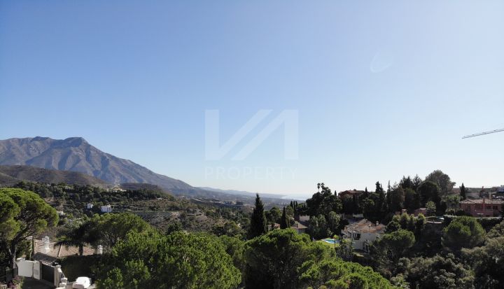 Properties for sale in El Madroñal, Benahavis