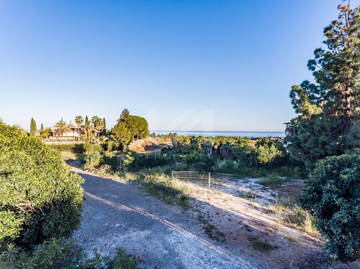 Properties for sale in Las Lomas del Marbella Club, Marbella Golden Mile