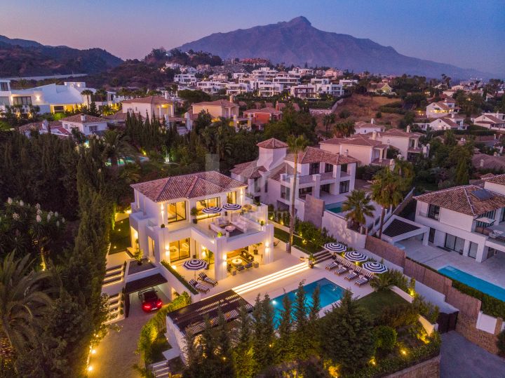 Villas for sale in Nueva Andalucia
