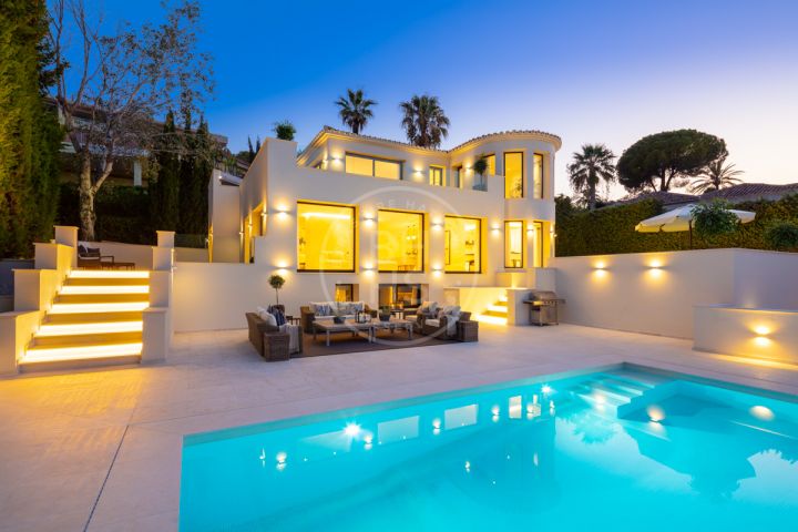 Properties for sale in Las Brisas, Nueva Andalucia