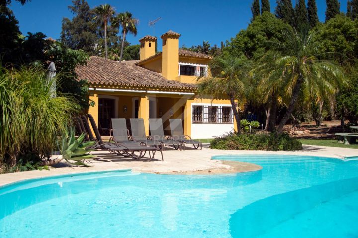 Villas for sale in Estepona