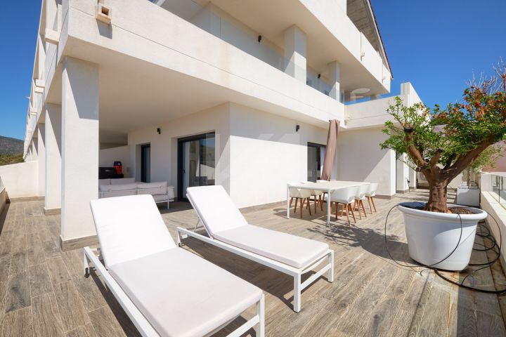 Apartments for sale in La Resina Golf, Estepona