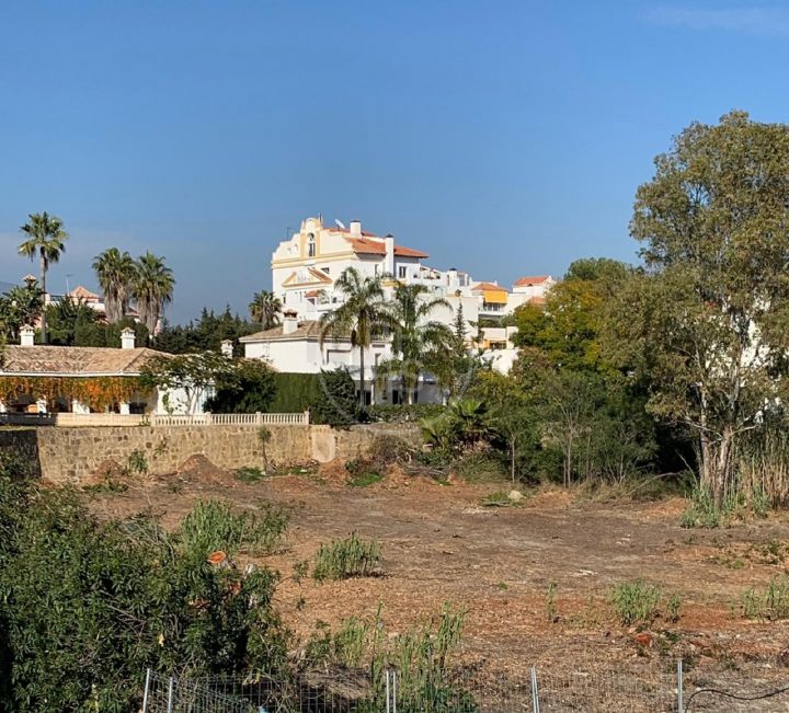 Plots for sale in Estepona