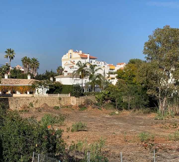 Plots and lands for sale in Estepona