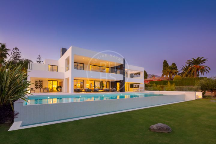 Villas for sale in Nueva Andalucia