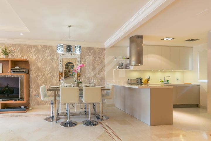 Properties for sale in Aloha Hill Club, Nueva Andalucia