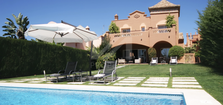 Semi Detached Villas for sale in Nueva Andalucia