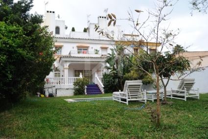 Semi Detached Houses for sale in Nueva Andalucia