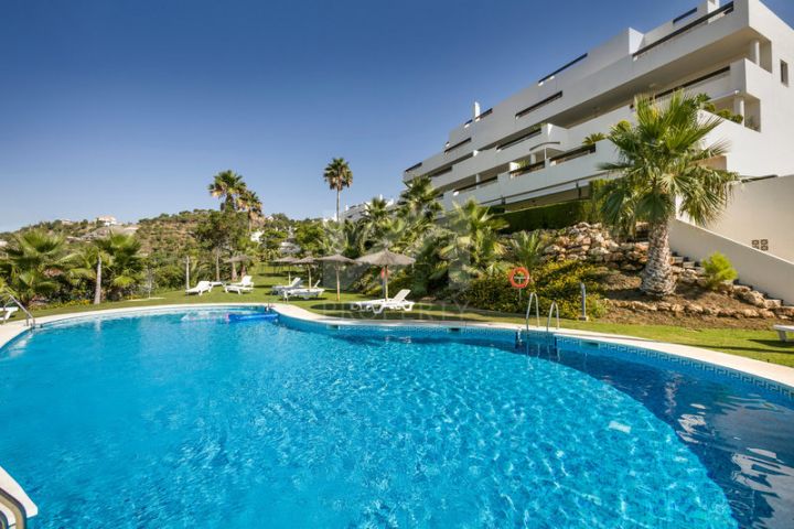 Apartments for sale in Benahavis