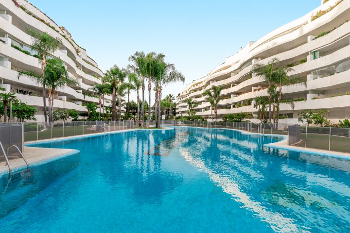 Ground Floor Apartments for sale in Marbella