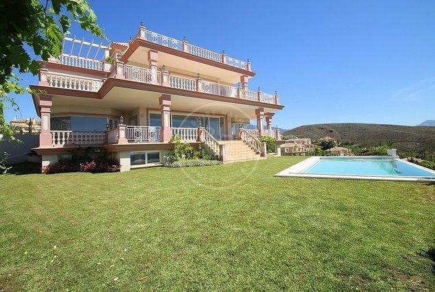 Properties for long term rent in Benahavis