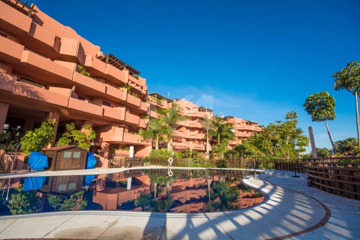 Ground Floor Apartments for sale in Estepona