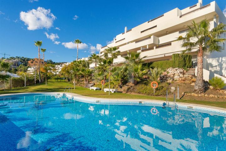 Apartments for sale in Benahavis