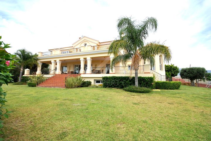 Properties for sale in Los Flamingos, Benahavis