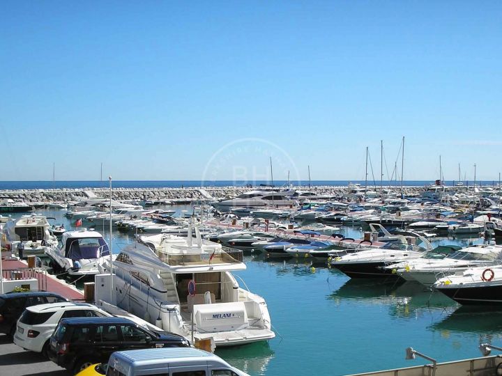 Apartments for sale in Marbella - Puerto Banus