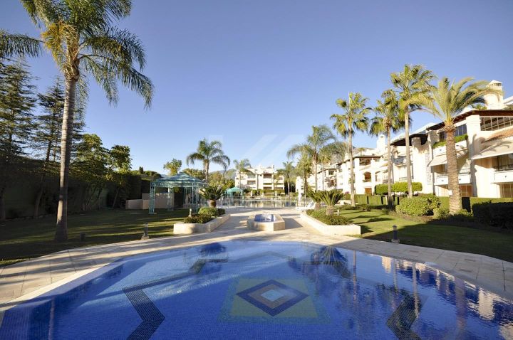 Ground Floor Apartments for sale in Marbella Golden Mile