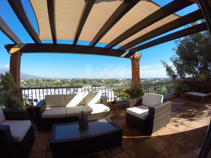 Penthouses for sale in Benahavis
