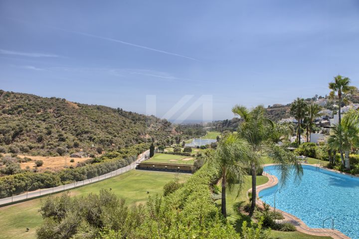 Apartments for sale in Benahavis