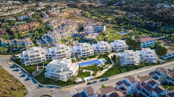 Frontline golf properties for sale in Marbella