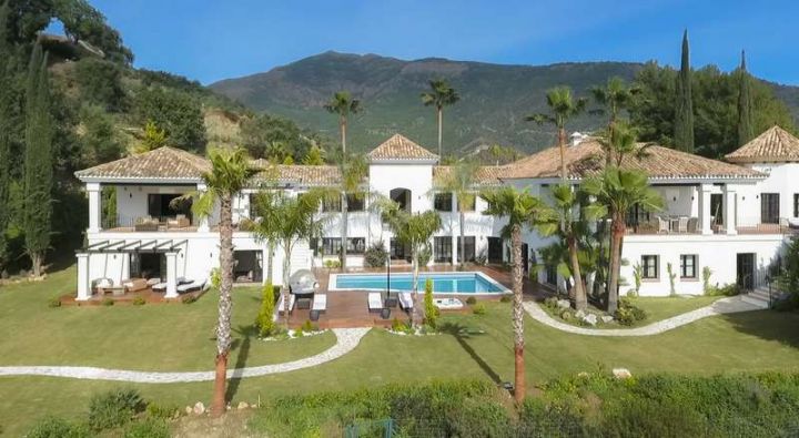 Properties for sale in La Zagaleta, Benahavis