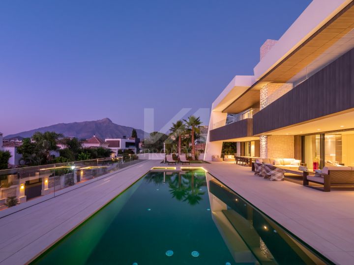 Properties for sale in Nueva Andalucia
