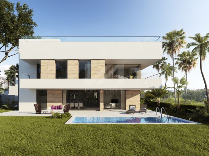 Villas for sale in El Campanario, Estepona