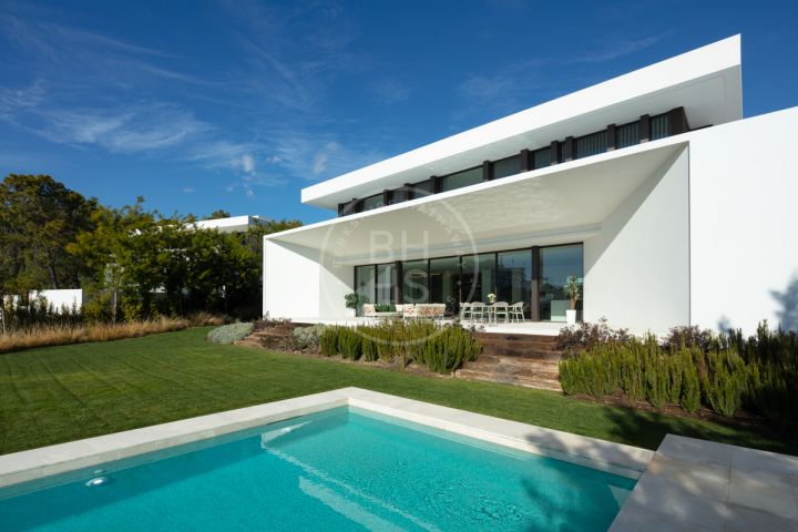 Properties for sale in La Reserva de Alcuzcuz, Benahavis