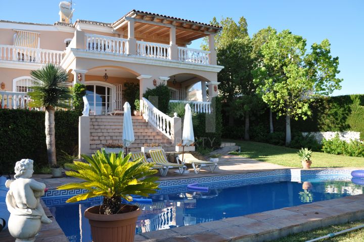 Villas for sale in Estepona