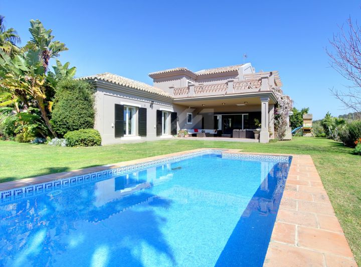 Villas for sale in Estepona