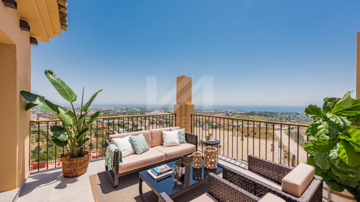 Penthouses for sale in Benahavis