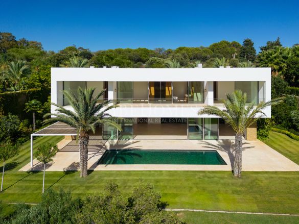 Modern style brand new villa in luxury golf complex, Casares, Marbella