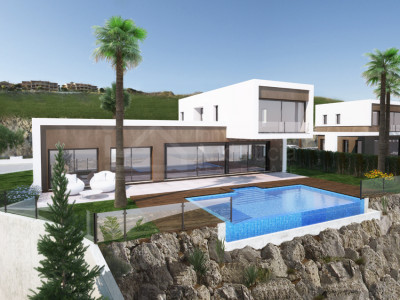 Estepona, New contemporary 3 bed villa with incredible sea/golf views for sale in El Paraiso, Estepona