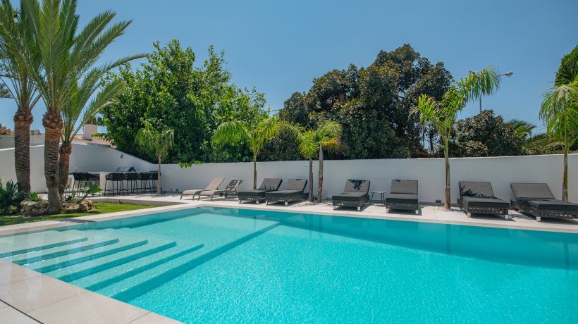 Villa for long term rent in Costabella, Marbella East