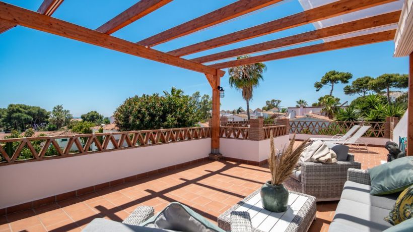 Villa for long term rent in Marbella