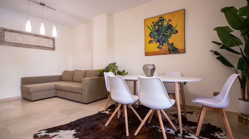 Ground Floor Apartment for long term rent in Arenas de Bahia Marbella, Marbella East