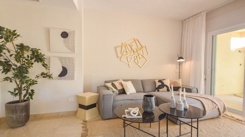 Apartment for sale in Elviria Hills, Marbella East