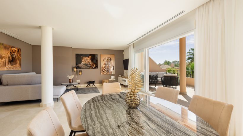 Penthouse for sale in Vista Real, Nueva Andalucia