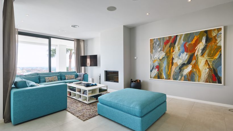 Villa for sale in La Alqueria, Benahavis