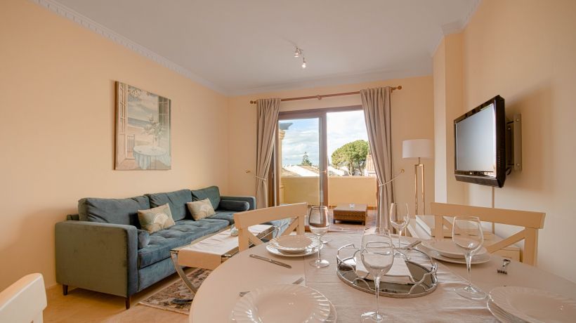 Penthouse for long term rent in Arroyo de las Piedras, Marbella Golden Mile