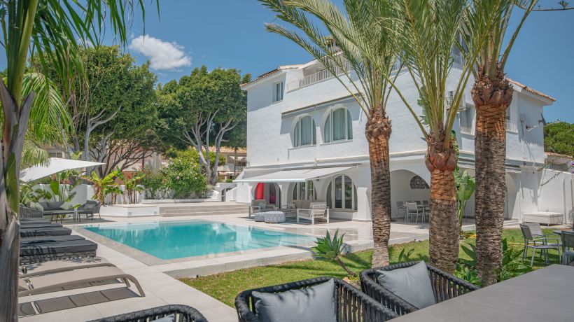 Villa En alquiler de corta temporada en Costabella, Marbella Este