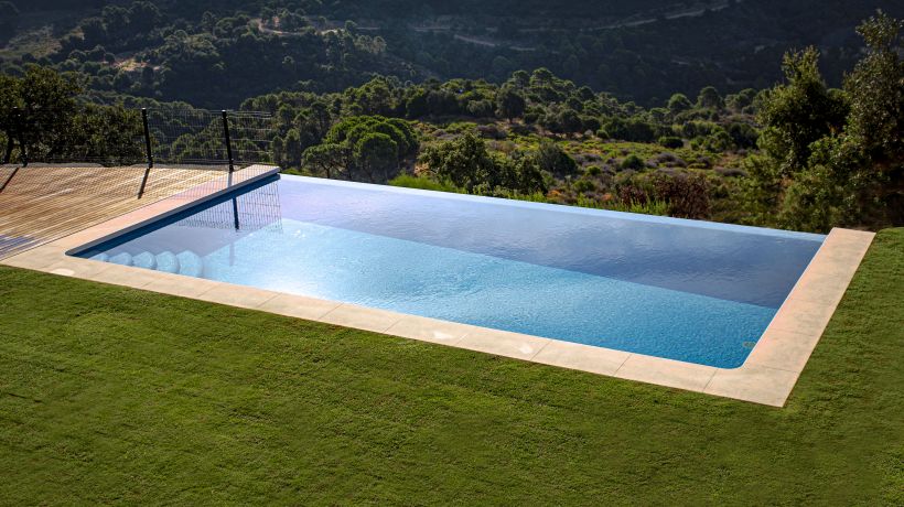 Villa en Monte Mayor con piscina privada y vistas al mar