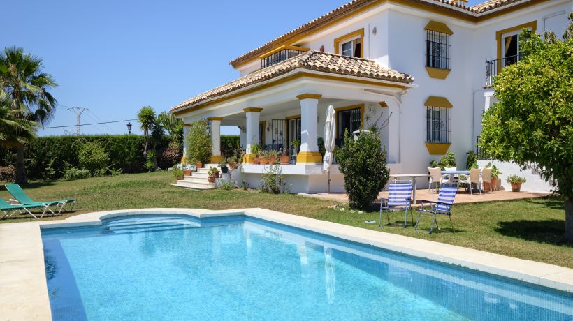 Villa en venta en Guadalmina Alta, San Pedro de Alcantara