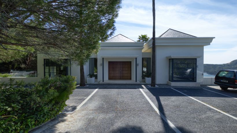 5 bedroom villa with spectacular views of the lake and the Mediterranean, in Istán
