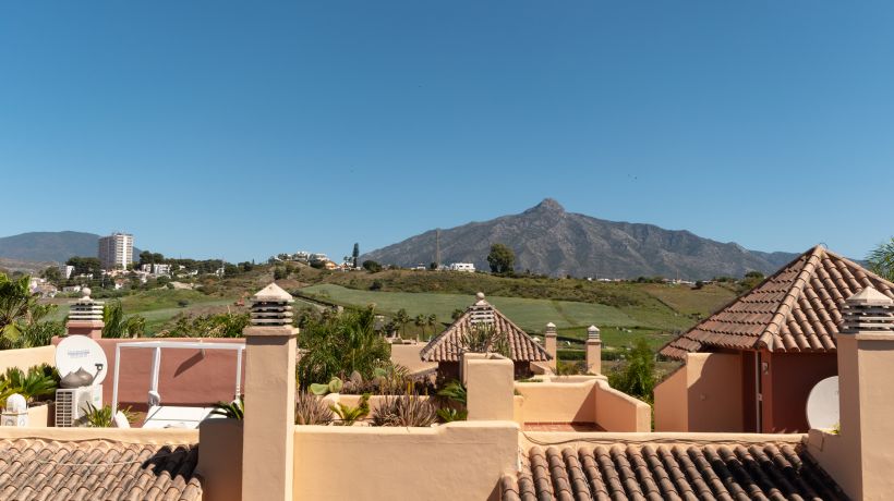 4-bedroom townhouse with views of La Concha in Nueva Andalucía, Marbella