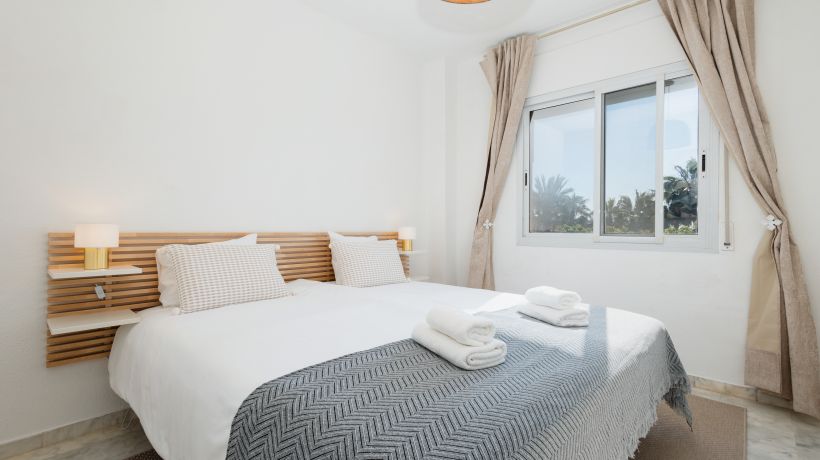 Modern sea view apartment in La reserva de Marbella