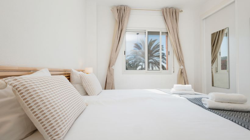 Modern sea view apartment in La reserva de Marbella