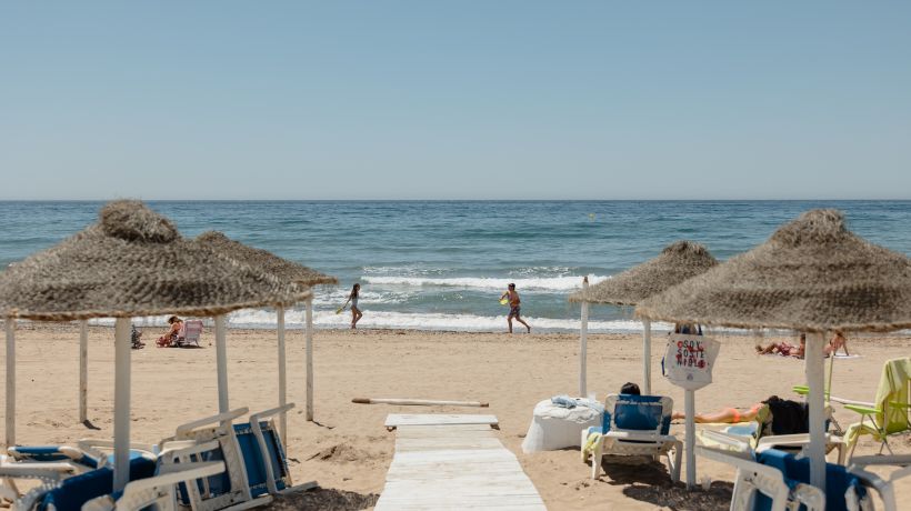 Beachfront holiday home with sea views, Bahia de Marbella
